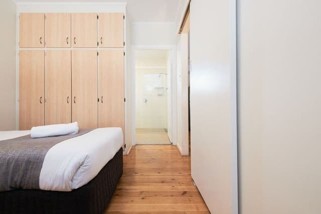 Room, Kitchen