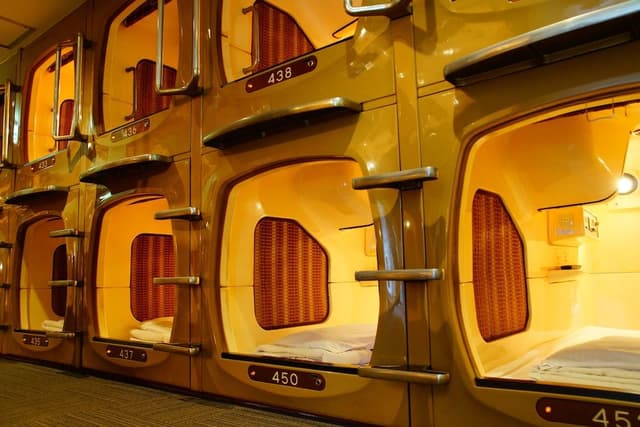 Men's Capsule Room, Non smoking