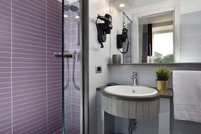 Standard Double or Twin Room, Ensuite (City View)