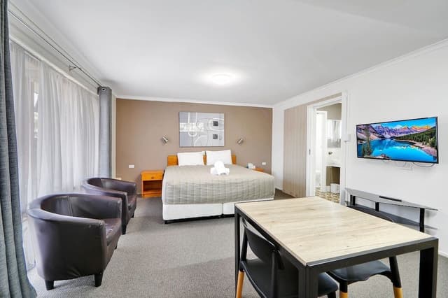 Executive Room, 1 King Bed, Non Smoking