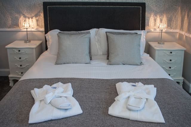 Luxury Double Room, 1 King Bed, Garden View