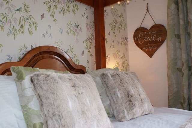 Superior Double Room (Four Poster, Room 2)