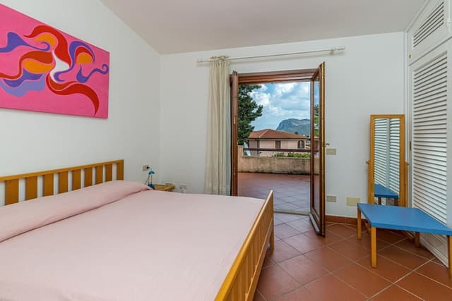 Family Apartment, Multiple Bedrooms, 2 Bathrooms (Erica Primo Piano 150m From the Beach)