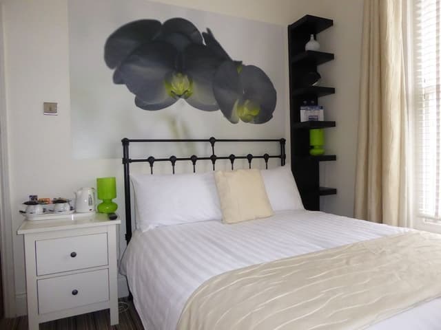 Standard Double Room (Orchid, Room 6)