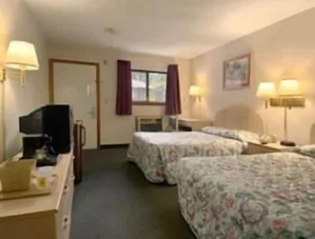Deluxe Room, 2 Double Beds, Smoking