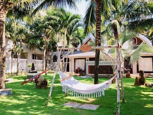 Deluxe Room, 1 Bedroom, Balcony, Partial Sea View