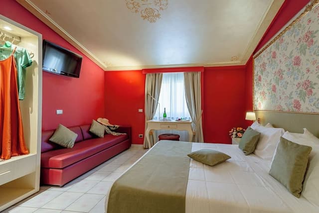 Triple Room