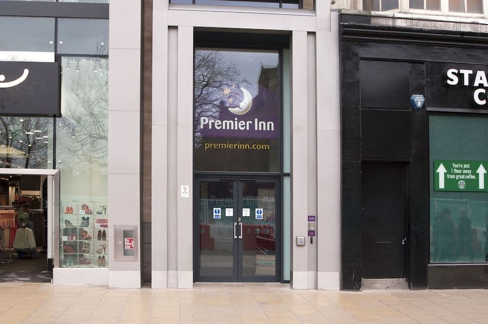 Premier Inn Edinburgh Princes Street Premier Inn Edinburgh Princes Street