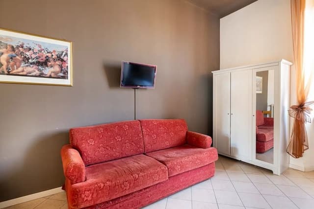 Family Room, Shared Bathroom (for 6 people)