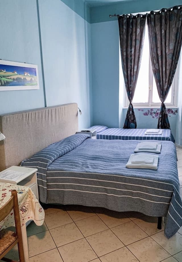 Triple Room, Shared Bathroom