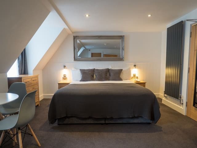 King Room with Sofa Bed