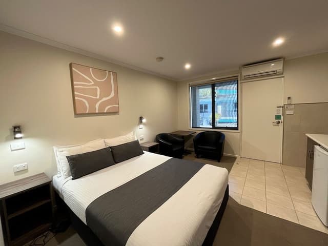 Superior Deluxe Queen Room