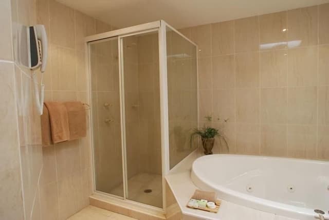 Executive Spa Suite