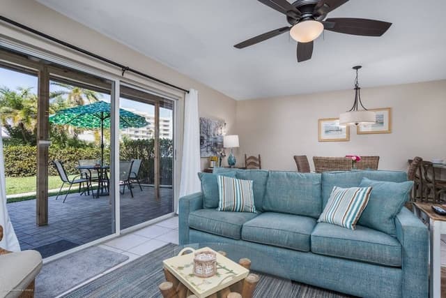 Condo (Jamaica Royale 2BR TownHome)
