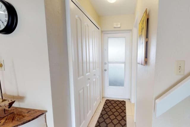 Condo (Jamaica Royale 2BR TownHome)