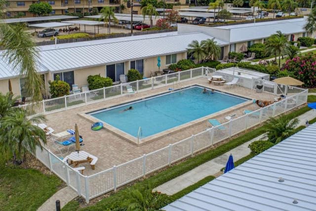 Condo, Multiple Beds (Jamaica Royale - 87)