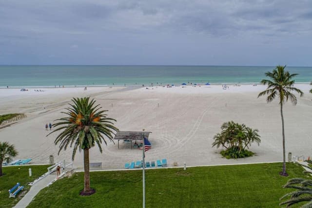 Condo, Multiple Beds (Jamaica Royale - 87)