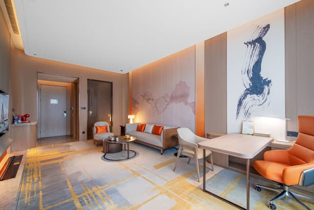 VIP Suite Lakeview
