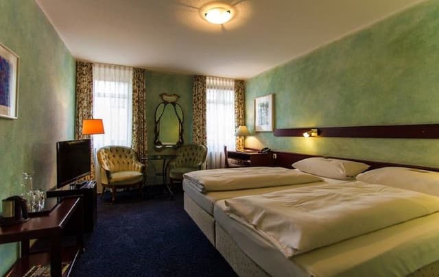 Classic Double Room