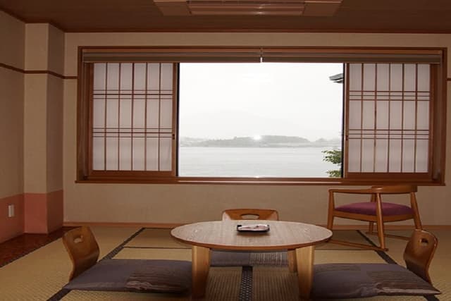 Japanese Style Room, Lake View