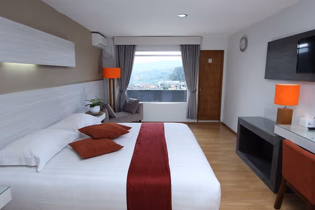 Deluxe Room, Balcony