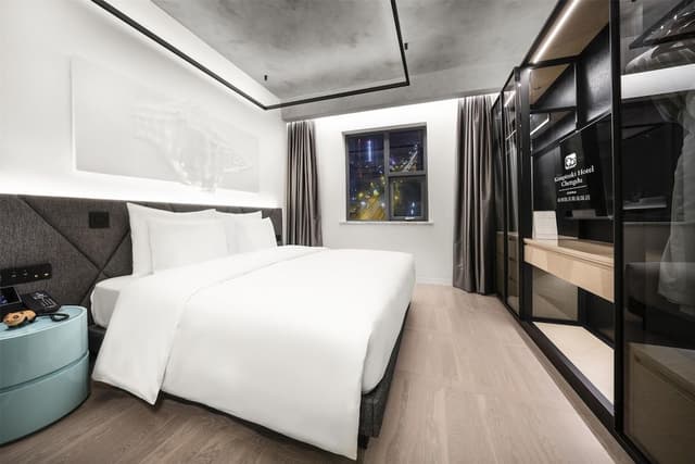 Executive Suite