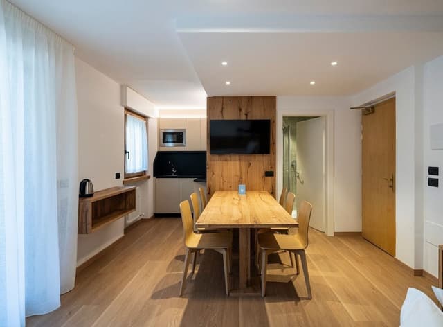 Apartment, 2 Bedrooms, Balcony