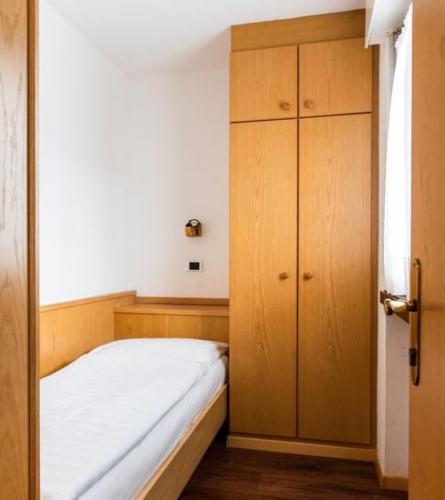 One-Bedroom Apartment (3 Adults)