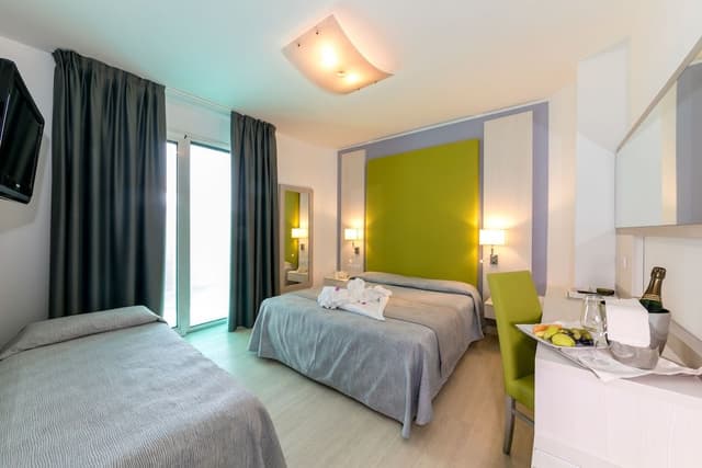 Comfort Triple Room