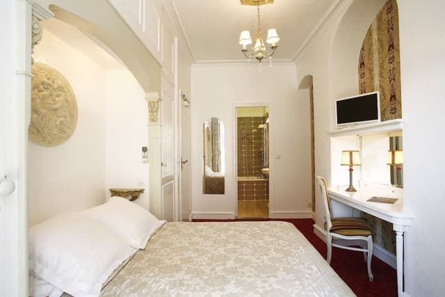 Comfort Double Room, City View