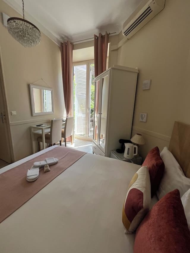 Classic Double Room
