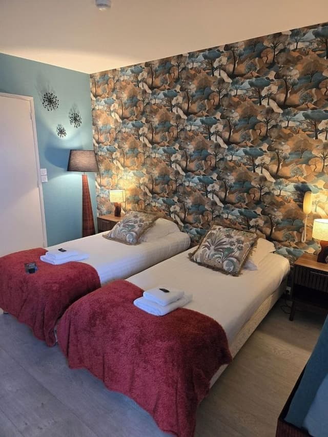 Triple room (3 single beds)