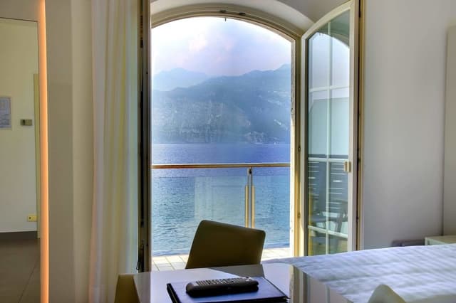 Double or Twin Room, Balcony, Lake View