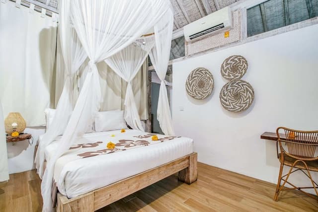 Basic Villa, Multiple Beds