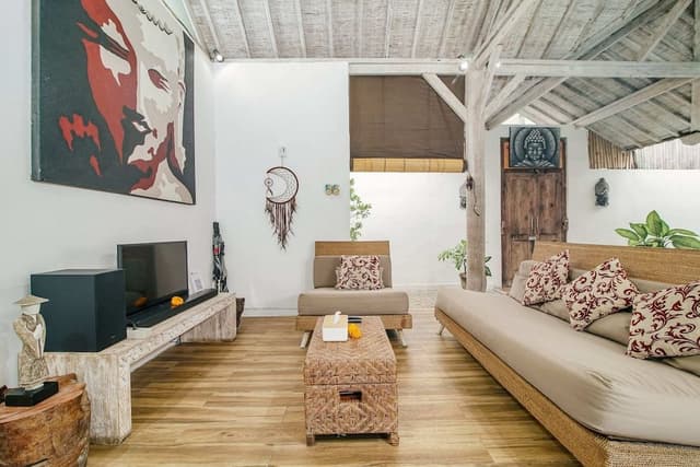Basic Villa, Multiple Beds