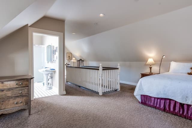 Penthouse Suite with 2 King Beds