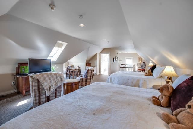 Penthouse Suite with 2 King Beds