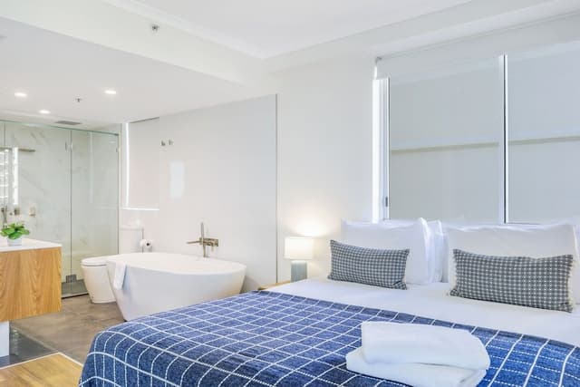 Deluxe Apartment, Multiple Bedrooms, Non Smoking, Kitchen (Deluxe 3 Bedroom 3NTS MIN)