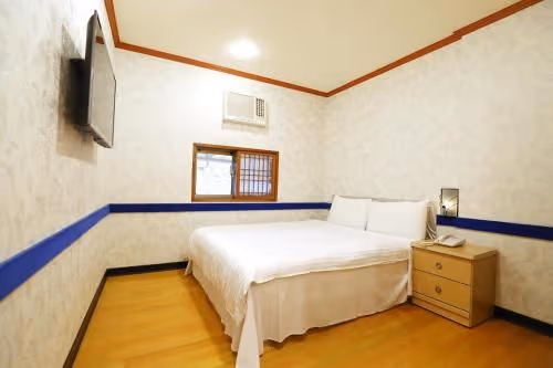 Double Room - Check-In After 8 PM
