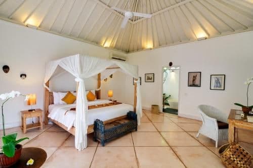 5 Bedroom Villa with Private Pool