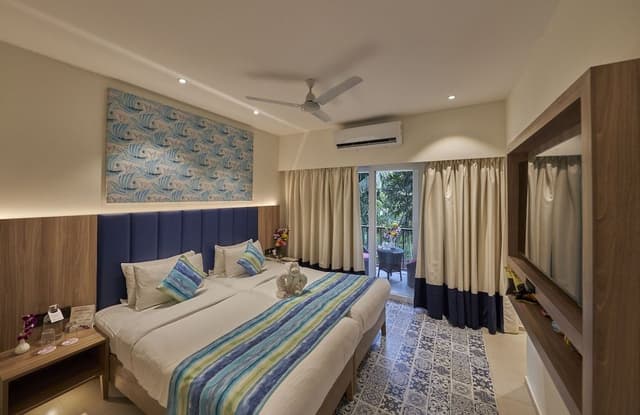 Club Room, 1 King Bed