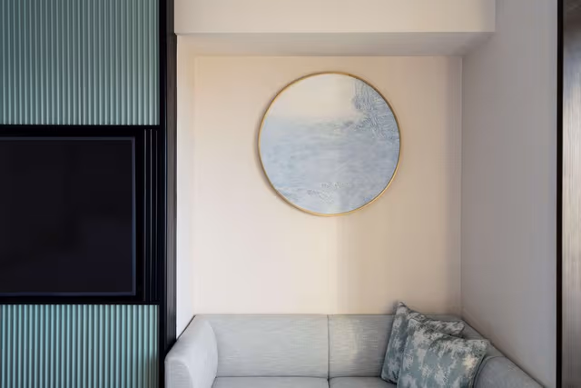 Family Room, 1 King Bed, City View (Deluxe)