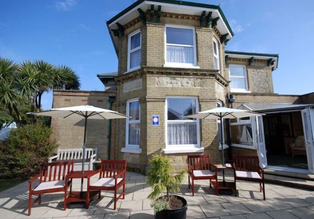 Westbury Lodge Westbury Lodge