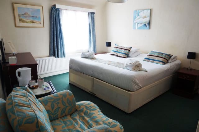 Deluxe Double or Twin Room