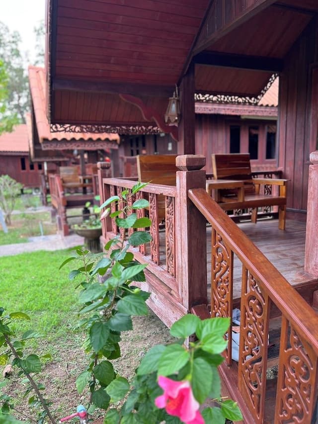 Wooden Cottage Double Pool View