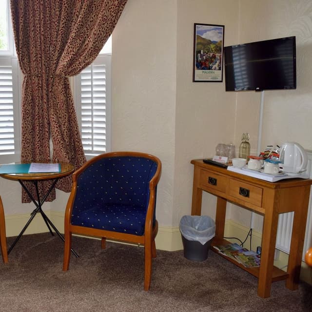 Twin Room, Ground Floor