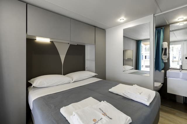 Superior Mobile Home (Grand)