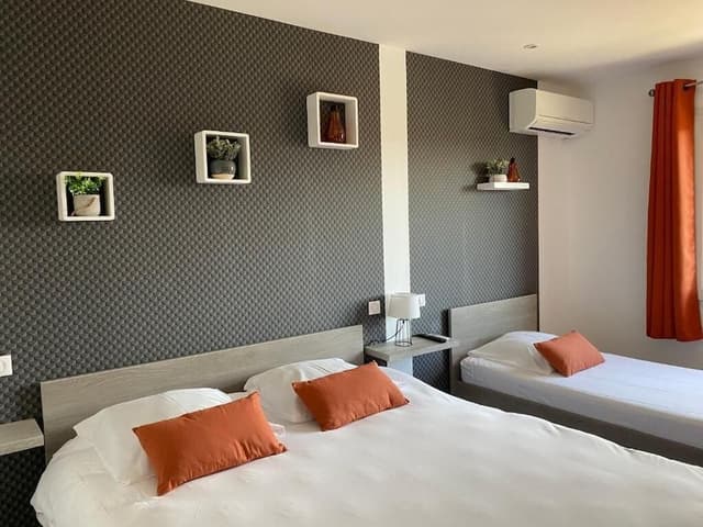 Triple Room