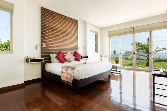 3 Bedrooms Deluxe Villa Beachfront