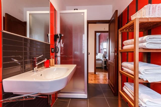 Comfort Double Room, Private Bathroom, City View (External Bathroom)